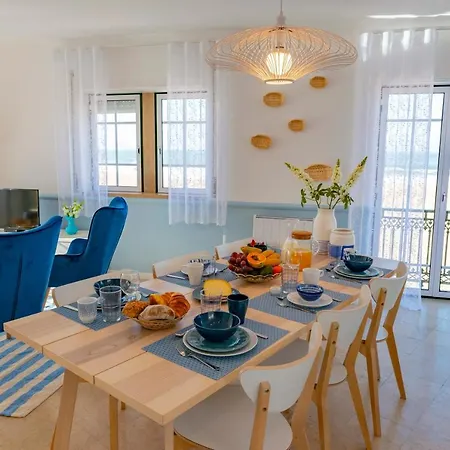 Donacamo Charming House アパート *